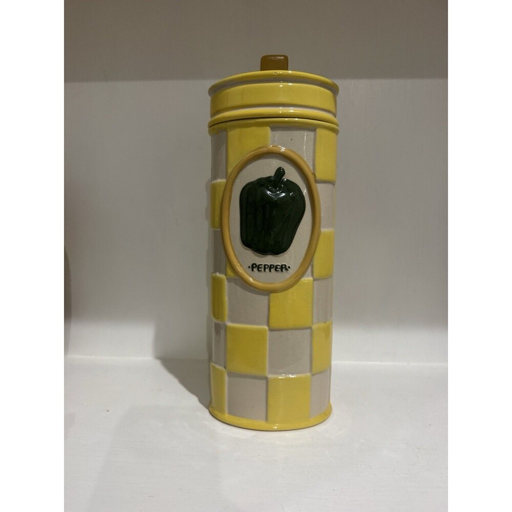 Vintage Ceramic Pasta Keeper With Bell Pepper